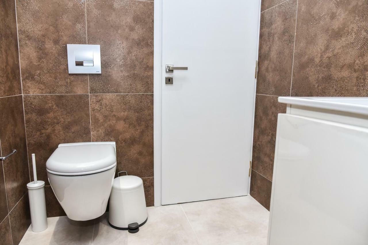 Modern Apartment At Exarchia 1 Bed 2 Pers Athens Luaran gambar