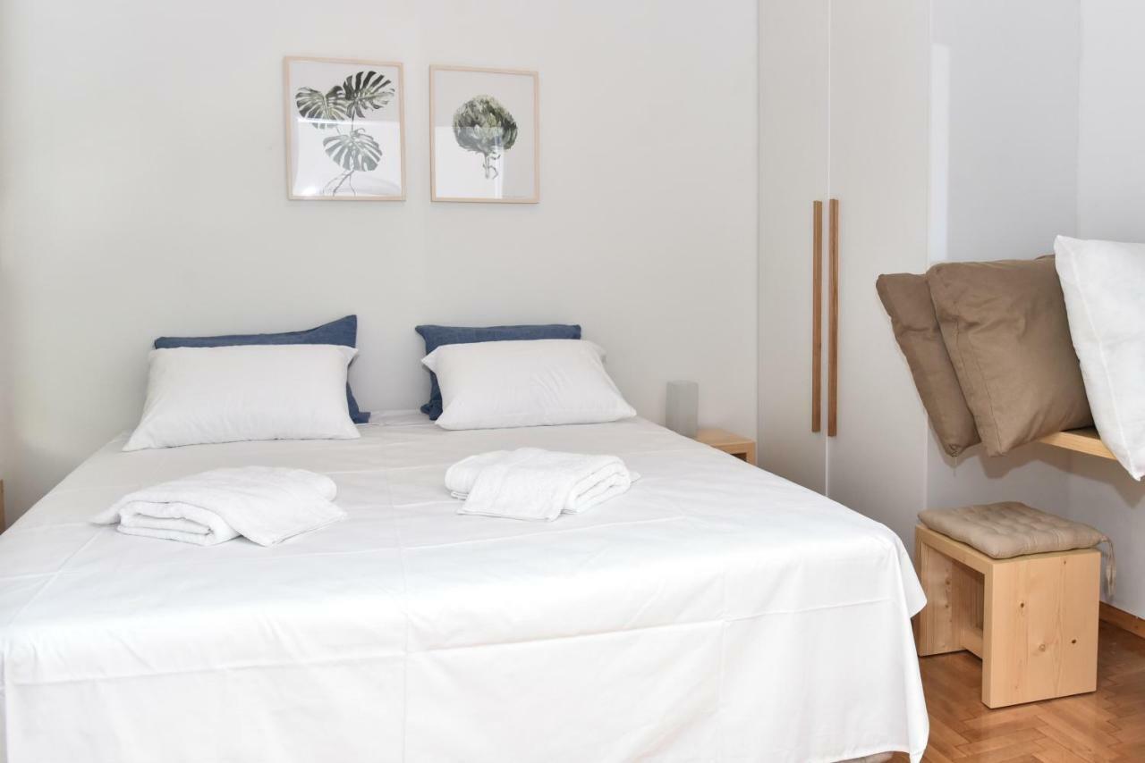 Modern Apartment At Exarchia 1 Bed 2 Pers Athens Luaran gambar